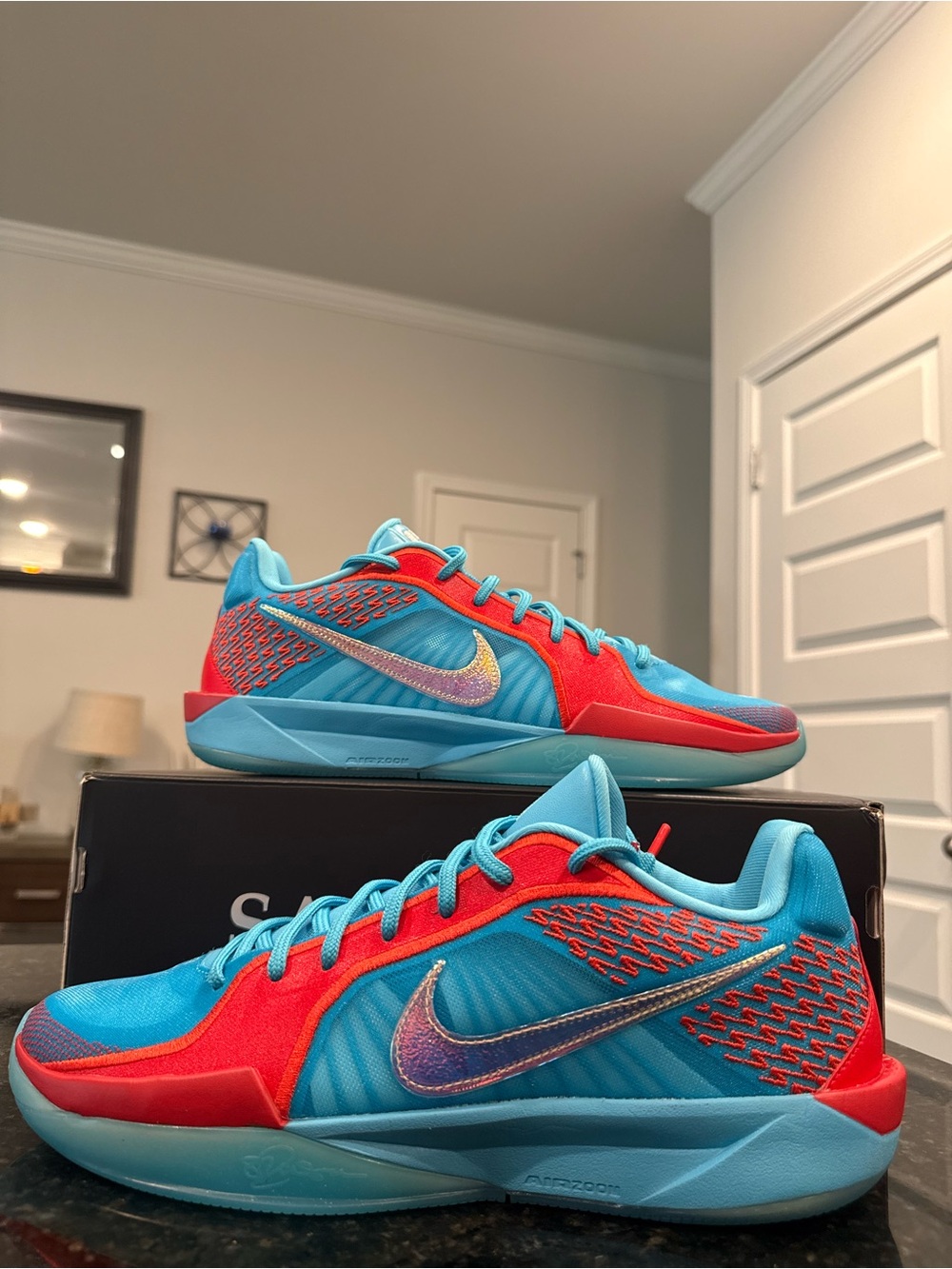 Nike Sabrina Women /Men’s Sneakers - NNU size 12 /10.5